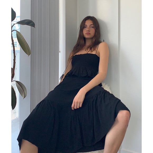 Aritzia Dresses & Skirts - Wilfred • Fatale long swing skirt